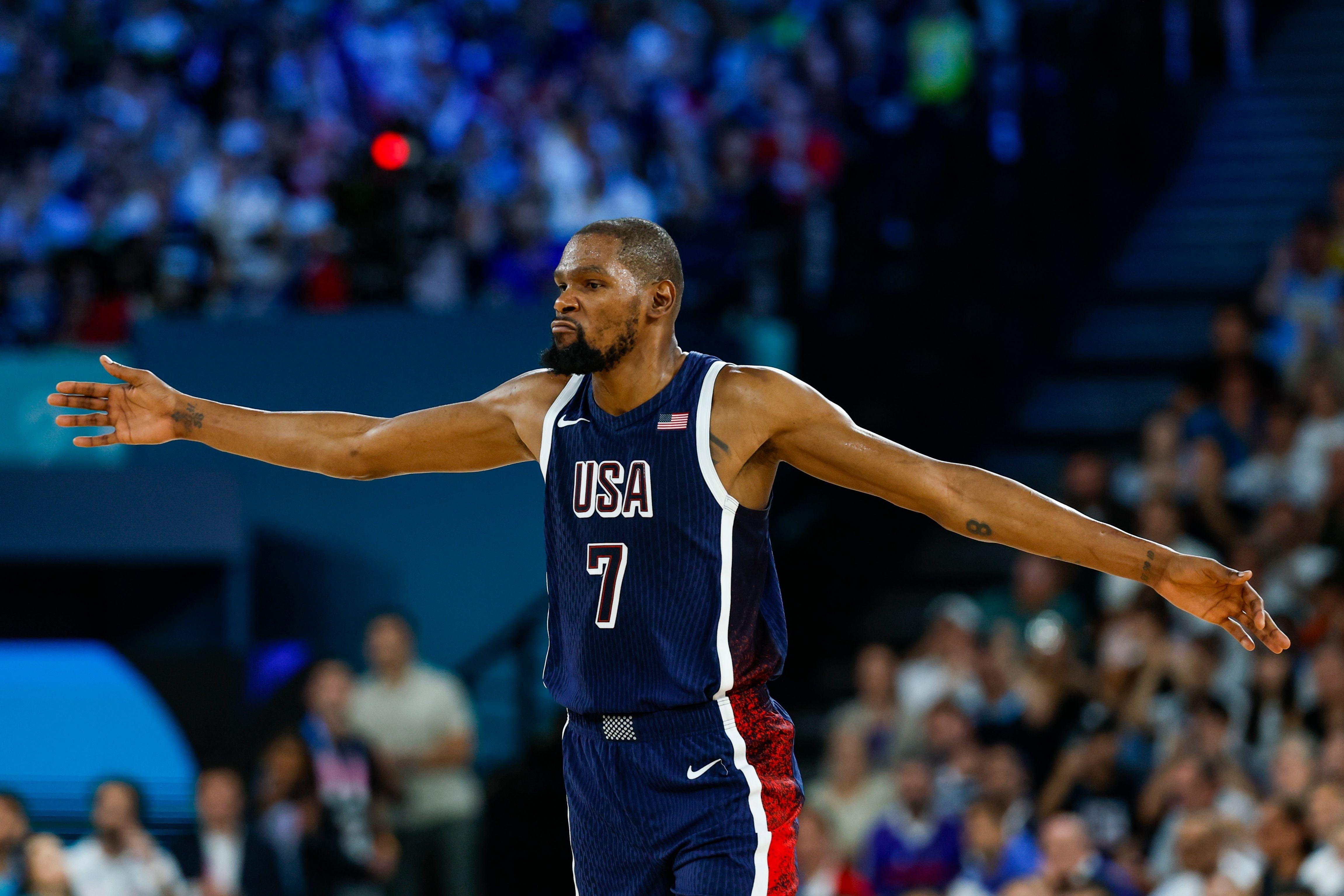 NG娱乐-杜兰特回归赛场，大胜首场状态亮眼，利物浦观众沸腾！的简单介绍